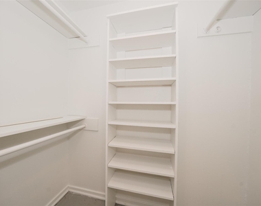 9519 Val Verde Street - Photo Thumbnail 18
