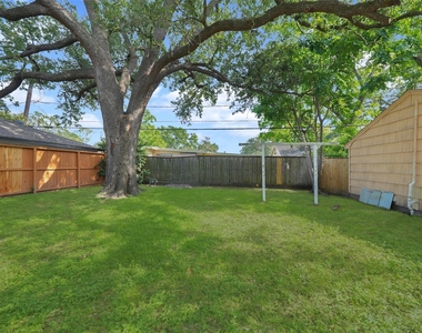 9519 Val Verde Street - Photo Thumbnail 26