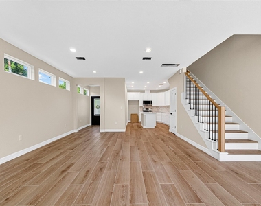5210 Gano Street - Photo Thumbnail 8