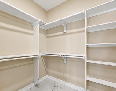 5210 Gano Street - Photo Thumbnail 24