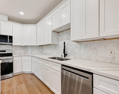 5210 Gano Street - Photo Thumbnail 10
