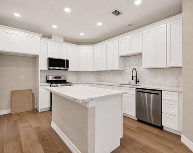 5210 Gano Street - Photo Thumbnail 9