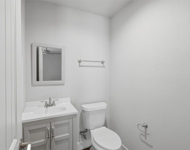 6422 Woodbrook Lane - Photo Thumbnail 12