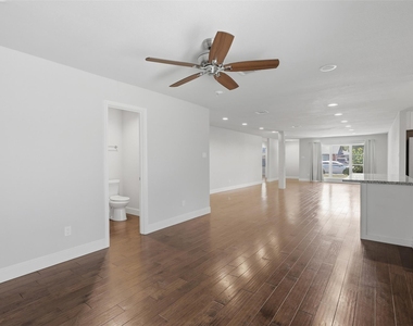 6422 Woodbrook Lane - Photo Thumbnail 3