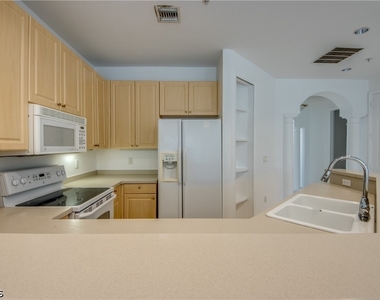 15250 Riverbend Boulevard - Photo Thumbnail 8
