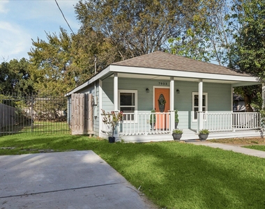 7933 Elwood Street - Photo Thumbnail 1