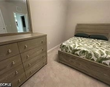 10529 Casella Way - Photo Thumbnail 4