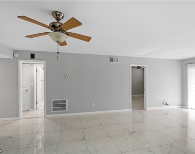 1490 Memoli Lane - Photo Thumbnail 8