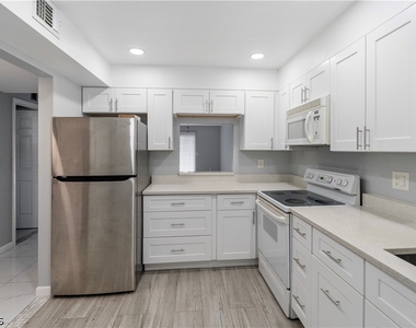 1490 Memoli Lane - Photo Thumbnail 4