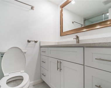 1490 Memoli Lane - Photo Thumbnail 15