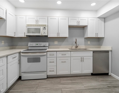 1490 Memoli Lane - Photo Thumbnail 3