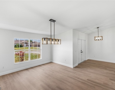 323 Nw 10th Street - Photo Thumbnail 23