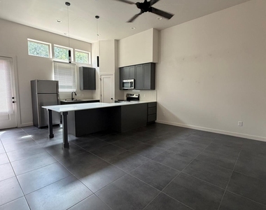 13110 Honey Suckle Ridge Lane - Photo Thumbnail 24