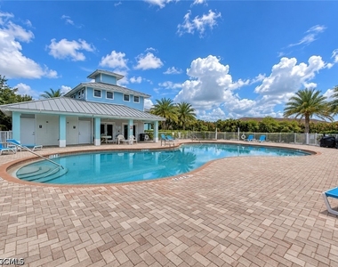 1080 Hancock Creek South Boulevard - Photo Thumbnail 15
