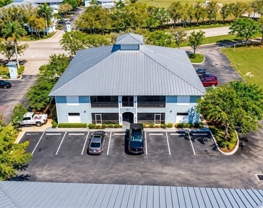 1080 Hancock Creek South Boulevard - Photo Thumbnail 2