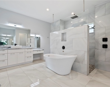 26724 Morton Ave - Photo Thumbnail 20
