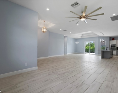 26724 Morton Ave - Photo Thumbnail 3