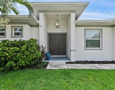26724 Morton Ave - Photo Thumbnail 2