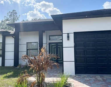 203 Wells Avenue - Photo Thumbnail 3