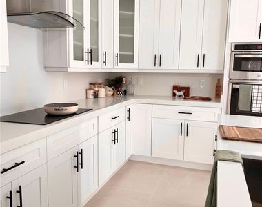 203 Wells Avenue - Photo Thumbnail 11