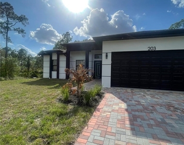 203 Wells Avenue - Photo Thumbnail 19