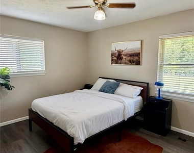 111 Grove Street - Photo Thumbnail 14