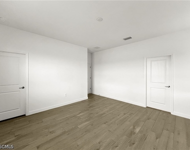 10706 Clementine Place - Photo Thumbnail 7