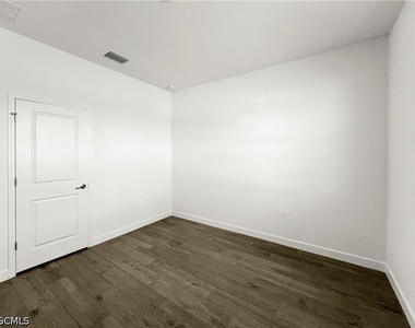 10706 Clementine Place - Photo Thumbnail 16