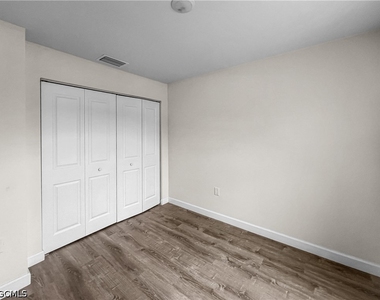 745 Harry Avenue S - Photo Thumbnail 17