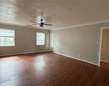 6310 Deerwood Road - Photo Thumbnail 8