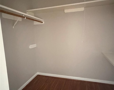 6310 Deerwood Road - Photo Thumbnail 7