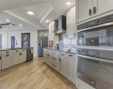 2743 1st Street - Photo Thumbnail 12