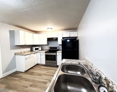 2117 Mitchell Court - Photo Thumbnail 7