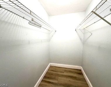 2117 Mitchell Court - Photo Thumbnail 17
