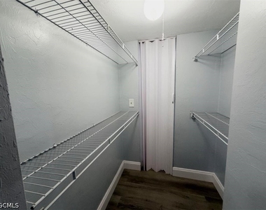 2117 Mitchell Court - Photo Thumbnail 11