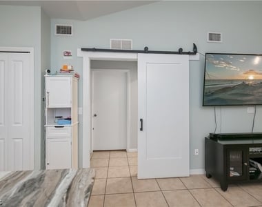 8513 Bernwood Cove Loop - Photo Thumbnail 32