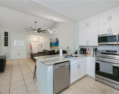8513 Bernwood Cove Loop - Photo Thumbnail 35