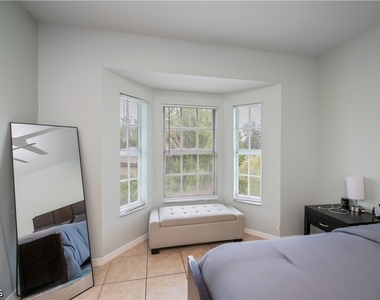 8513 Bernwood Cove Loop - Photo Thumbnail 30