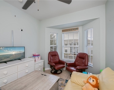 8513 Bernwood Cove Loop - Photo Thumbnail 17