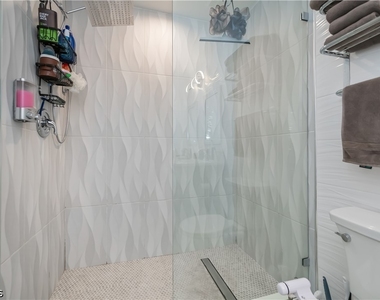 8513 Bernwood Cove Loop - Photo Thumbnail 25
