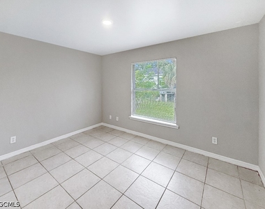4771 Jordan Avenue S - Photo Thumbnail 7
