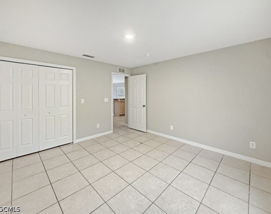 4771 Jordan Avenue S - Photo Thumbnail 6