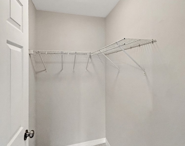 4771 Jordan Avenue S - Photo Thumbnail 10