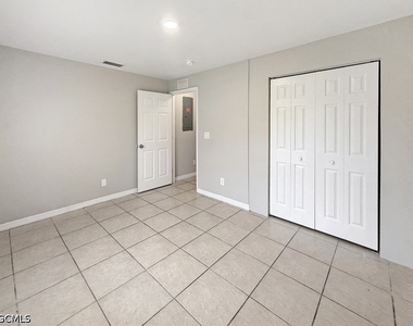 4771 Jordan Avenue S - Photo Thumbnail 8