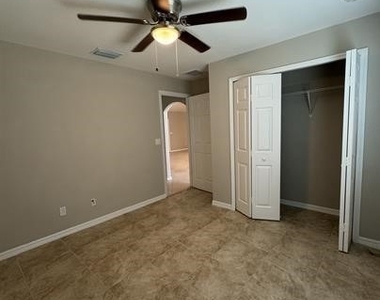 2502 38th Street W - Photo Thumbnail 12