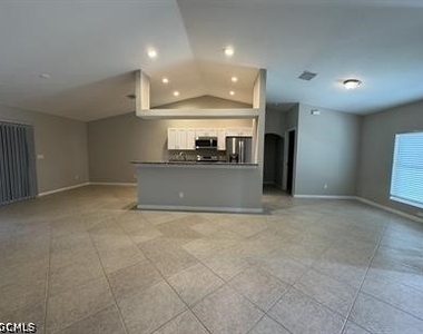 2502 38th Street W - Photo Thumbnail 1