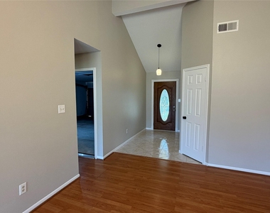 19718 Brentonridge Lane - Photo Thumbnail 2
