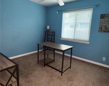 11652 Pawley Avenue - Photo Thumbnail 13