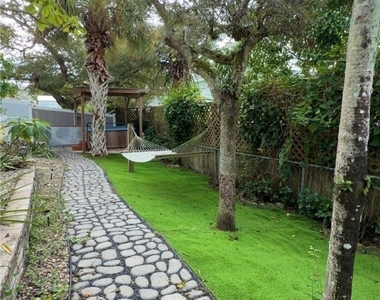 11652 Pawley Avenue - Photo Thumbnail 40