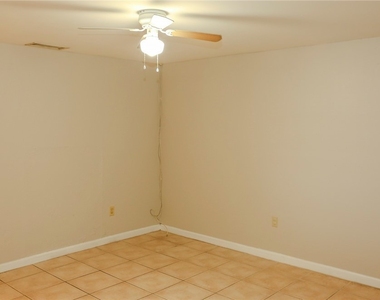 2055 Braman Avenue - Photo Thumbnail 2